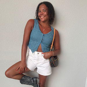 Meet your Posher, Abby